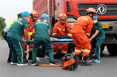 磴口九龙道路救援